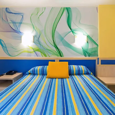 Hotel Servigroup Rialto Benidorm Room photo